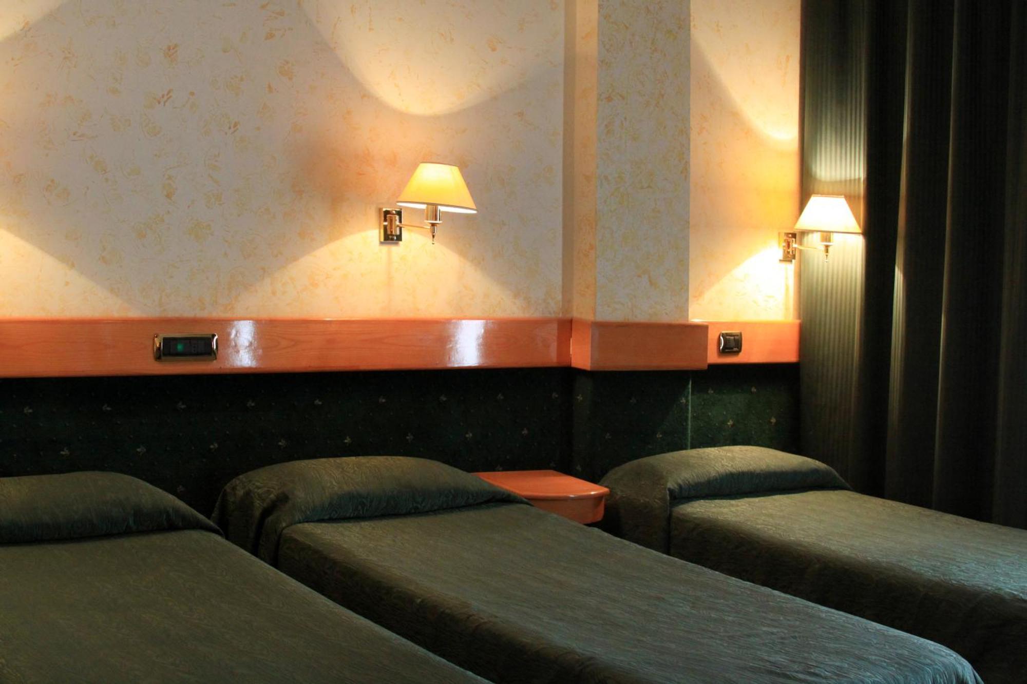 Eurohotel Piacenza Exterior photo